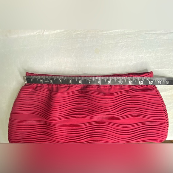 NaNa Ribbed Fuchsia Pencil Skirt - Picture 6 of 8